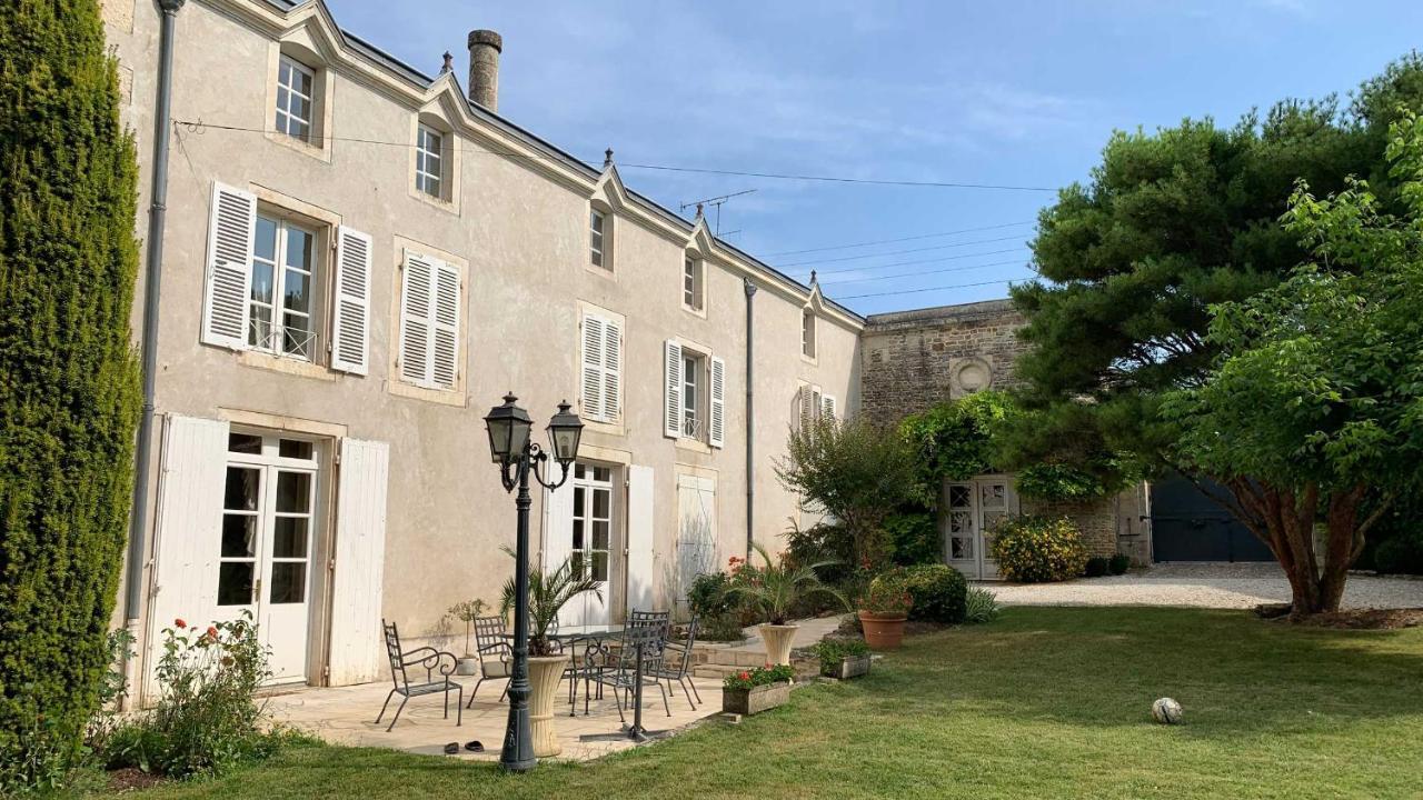 Mazette! Le Chateau Niort Kültér fotó