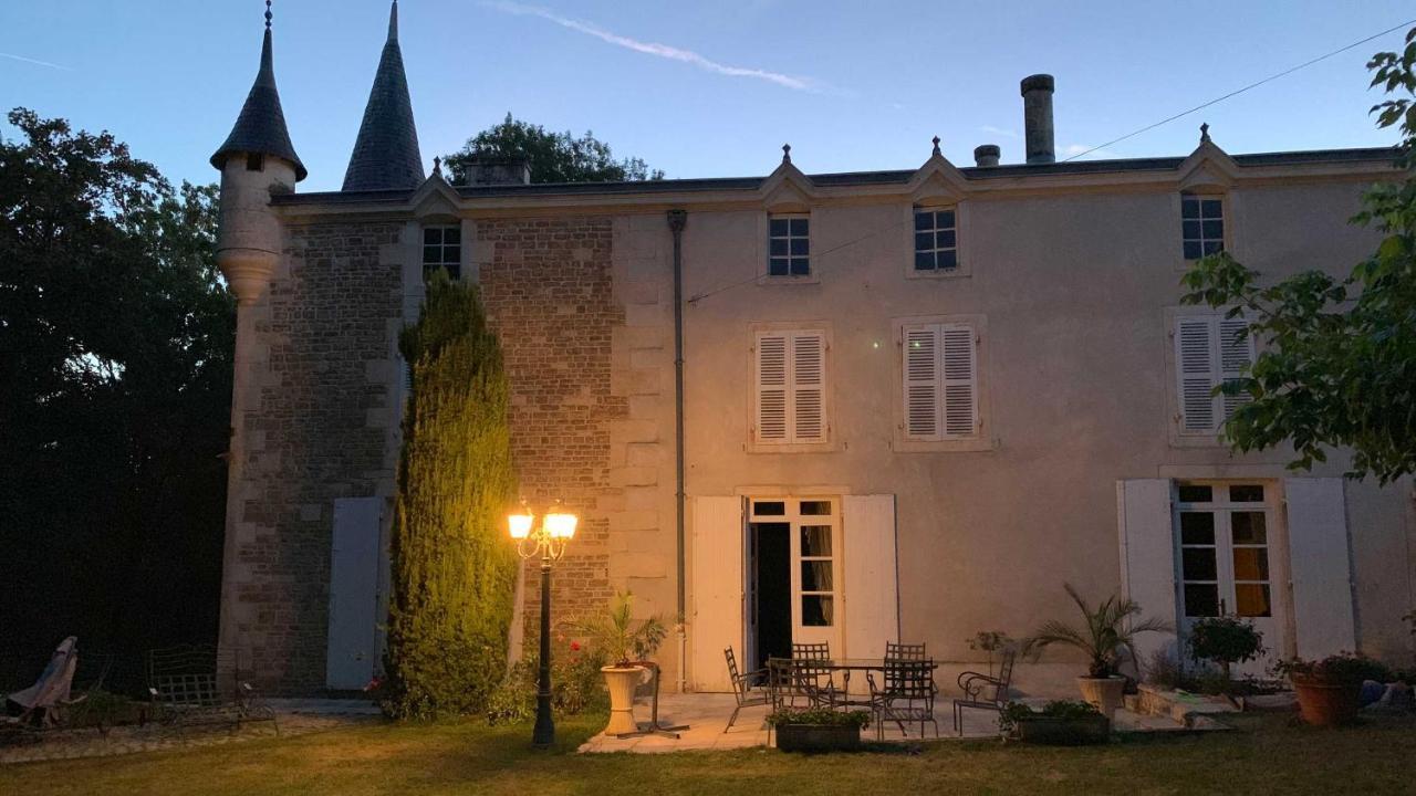 Mazette! Le Chateau Niort Kültér fotó
