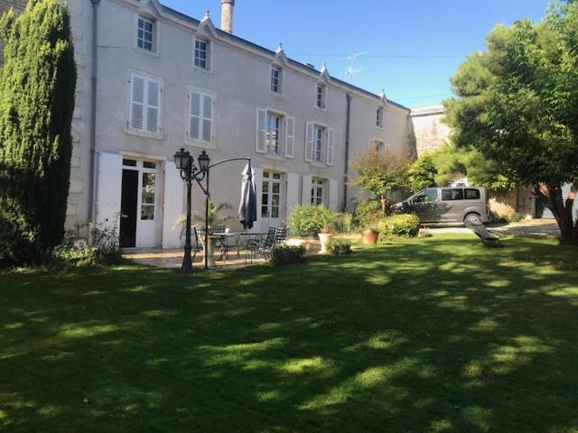 Mazette! Le Chateau Niort Kültér fotó