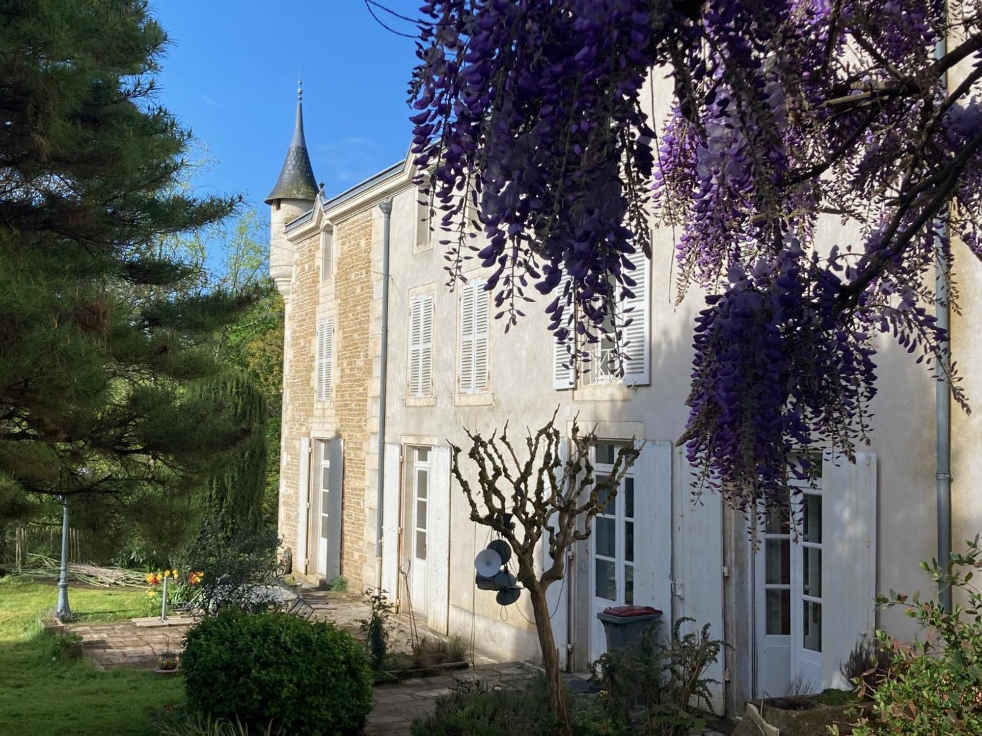 Mazette! Le Chateau Niort Kültér fotó